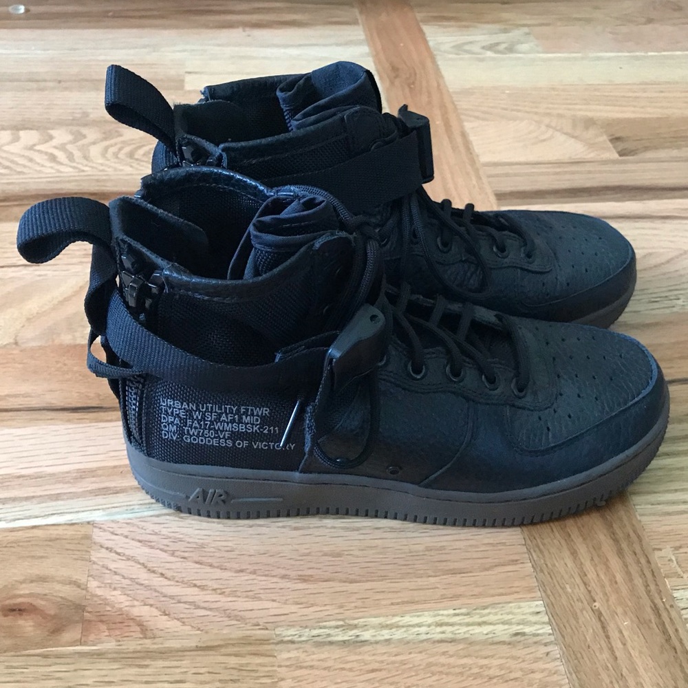 Nike Airforce 1 high top Goddess of Victory 8.5